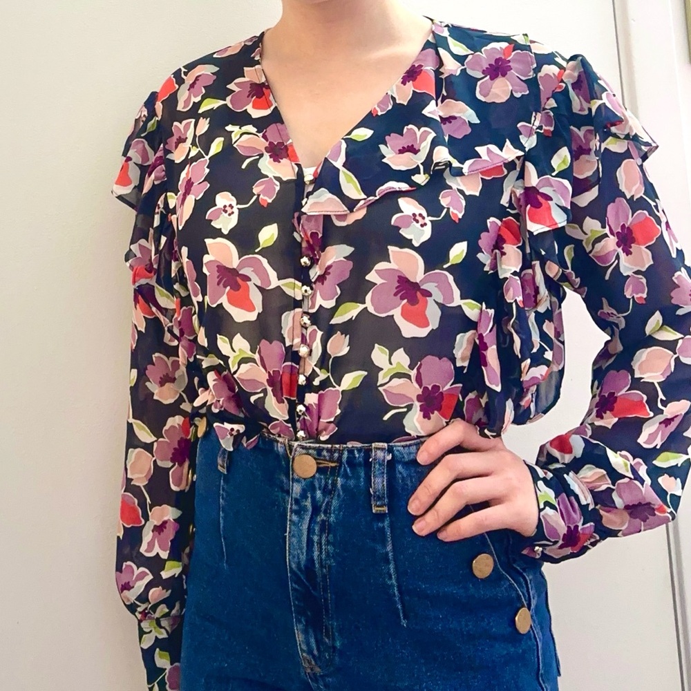 Boutique bold Floral Ruffle boho Blouse with rose gold buttons